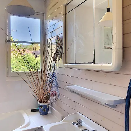 Maison De Vacances A 20M De La Plage, Jardin Clos, Wi-Fi, Ideale Famille - Fr-1-361-163 *